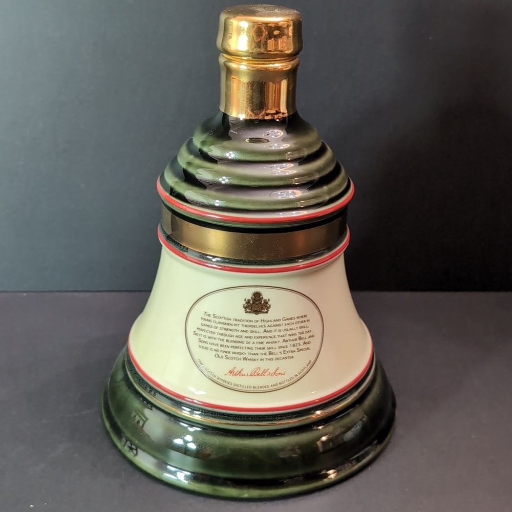 VGT 95  Bells Old Scotch Whisky Bottle Porcelain. - Picture 2 of 13